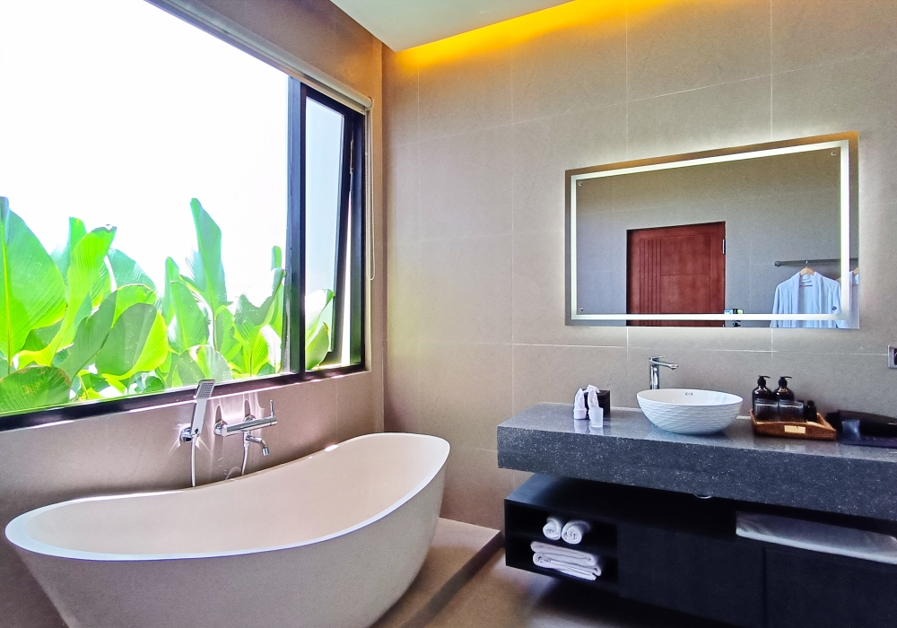 Interior view of Bungalow Queen