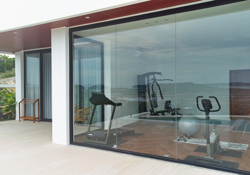 Interior view of Bungalow Queen