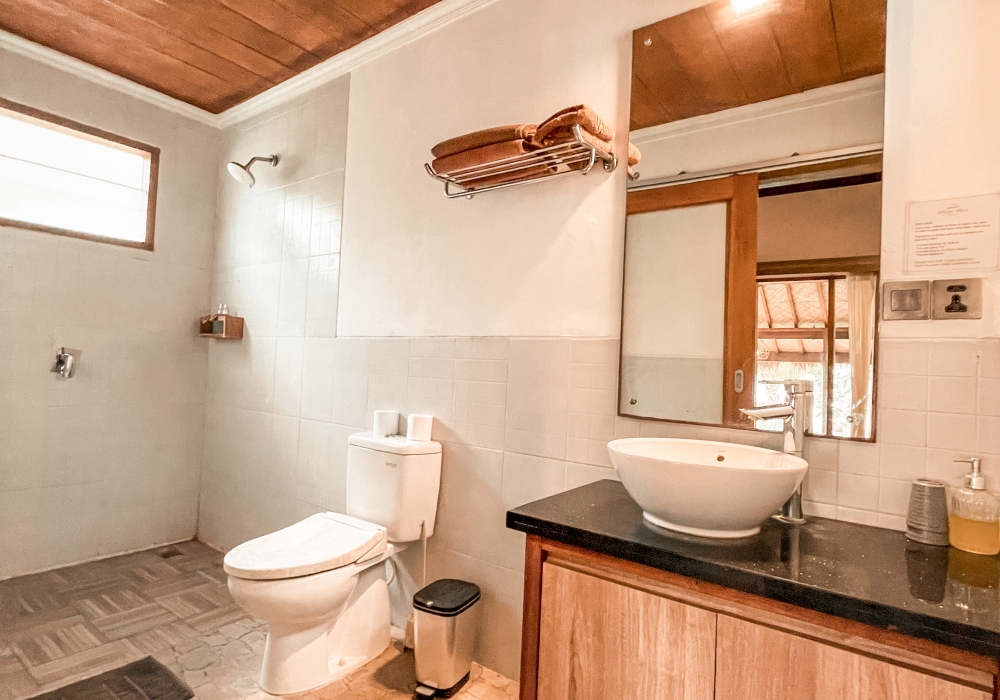 Interior view of Bungalow Queen