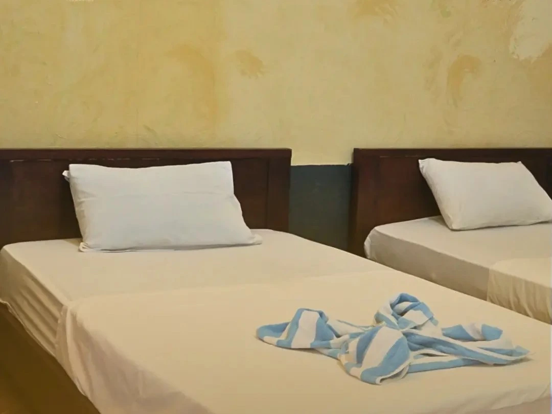 Interior view of Bungalow Queen